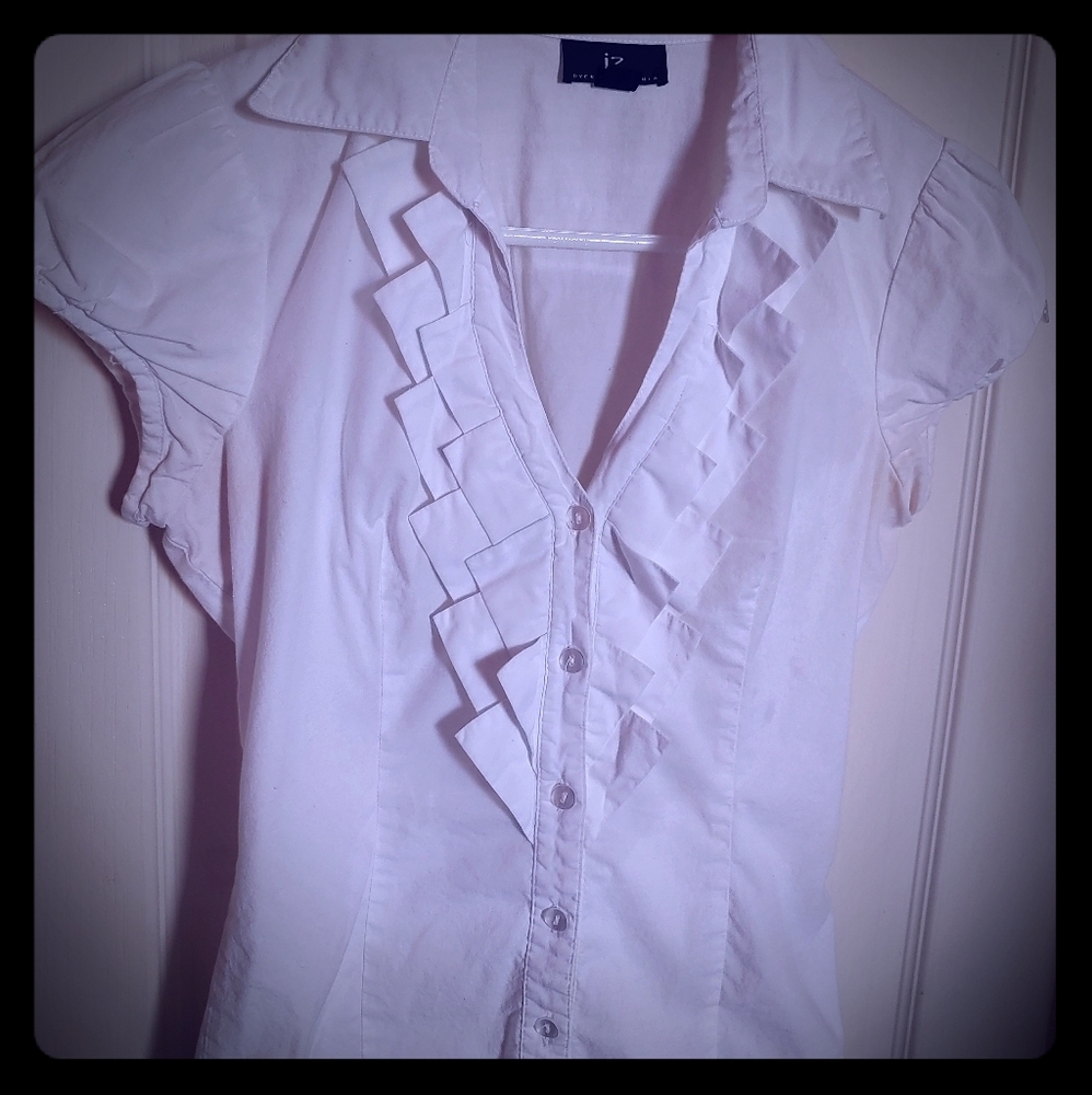 Angled V neck button up